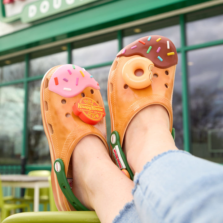 รองเท้าลำลองผู้ใหญ่ KRISPY KREME CLASSIC CLOG