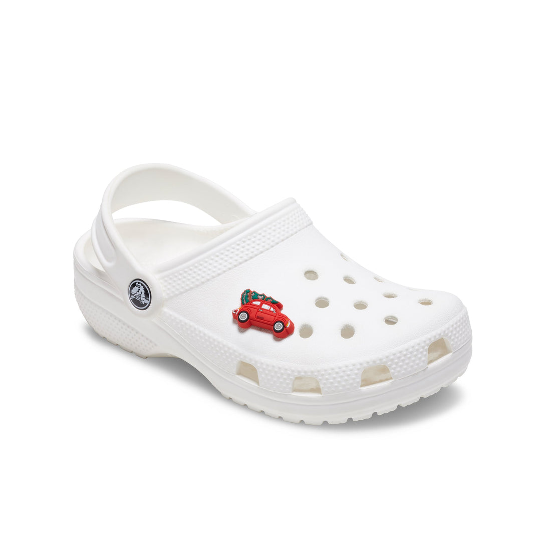 ตัวติดรองเท้า JIBBITZ™ RED CAR WITH CHRISTMAS TREE