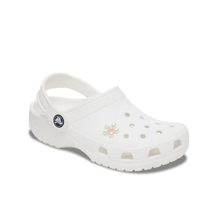 ตัวติดรองเท้า JIBBITZ™ PEARL FLOWER WITH HEART