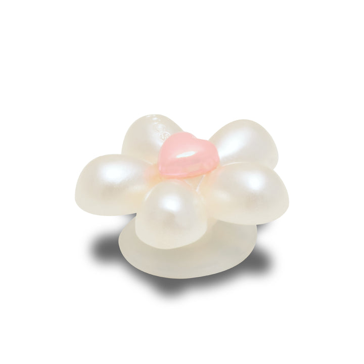 ตัวติดรองเท้า JIBBITZ™ PEARL FLOWER WITH HEART